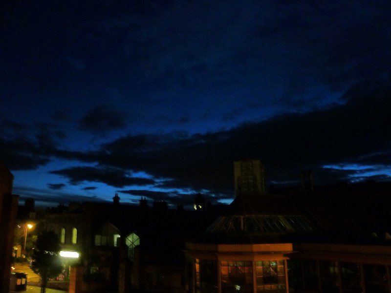 Der Himmel über Edinburgh um 2.30 Uhr morgens...