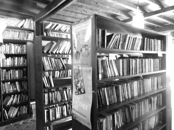 The bookshop L'etranger