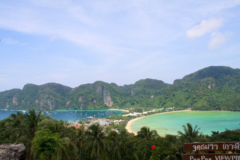 Viewpoint Phi Phi Don island
