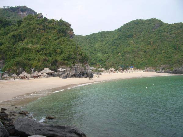 Beaches in Ha Long Bay