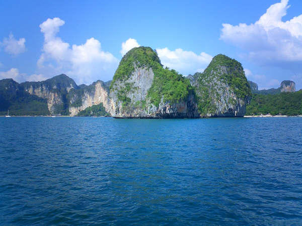Arriving Railay