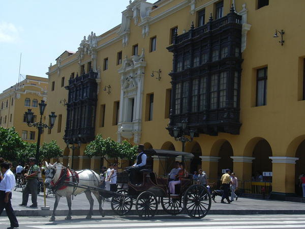 Old fashioned horse and carriage in Lima centro