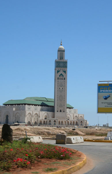 This Mosque is the Size of a Football Stadium