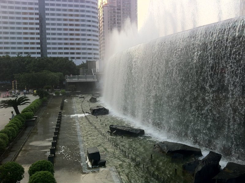 The waterfall in front of Guangzhou East station