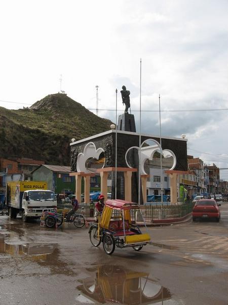 Traffic circle on Peruvian side of Desaguadero
