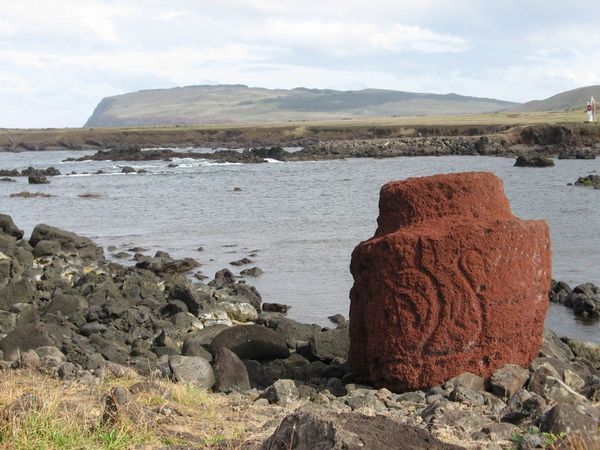Lone moai hat