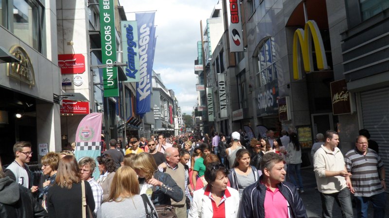 Cologne Shopping
