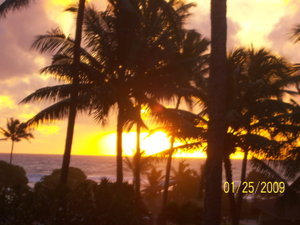 Sunrise at Aloha Beach 