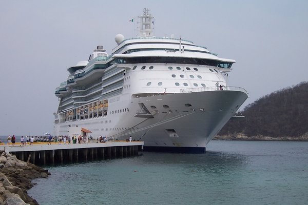 Radiance docked in Huatulco, Mexico