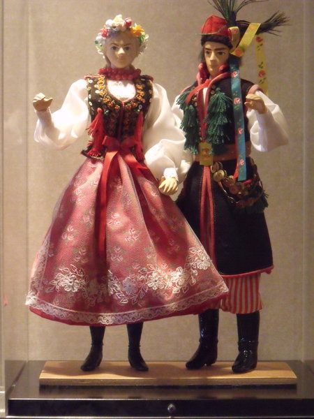 dolls with national outfits