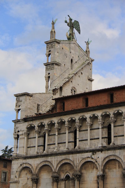 Lucca - the decorations on the Church of San Michele