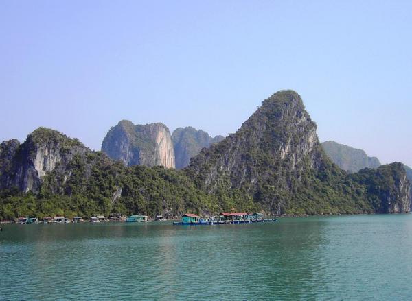 There are many Islands on Ha Long Bay