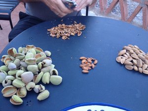 shelling almonds