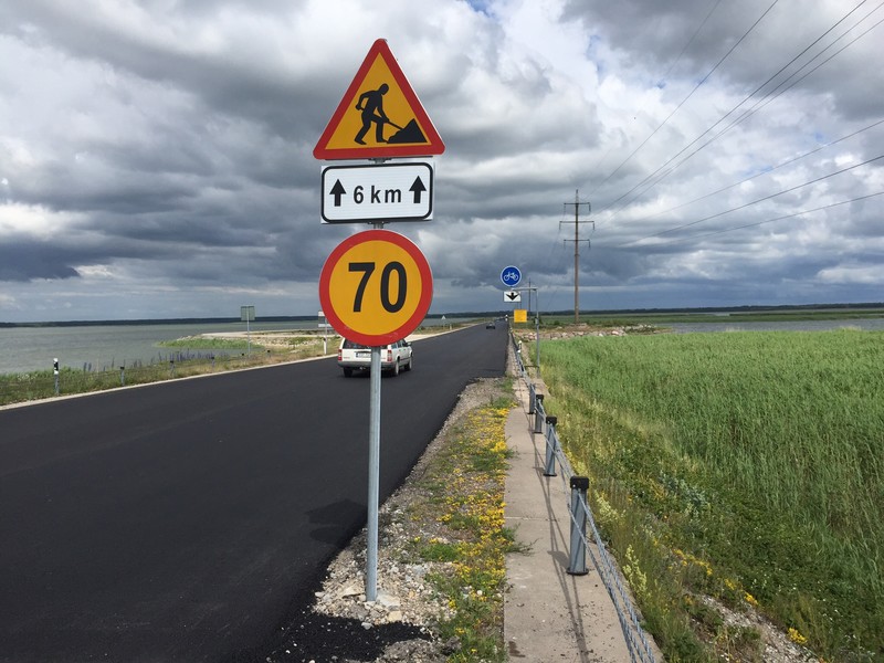 Land bridge between Saaremaa and Muhu islands