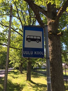 Bus stop in Uulu