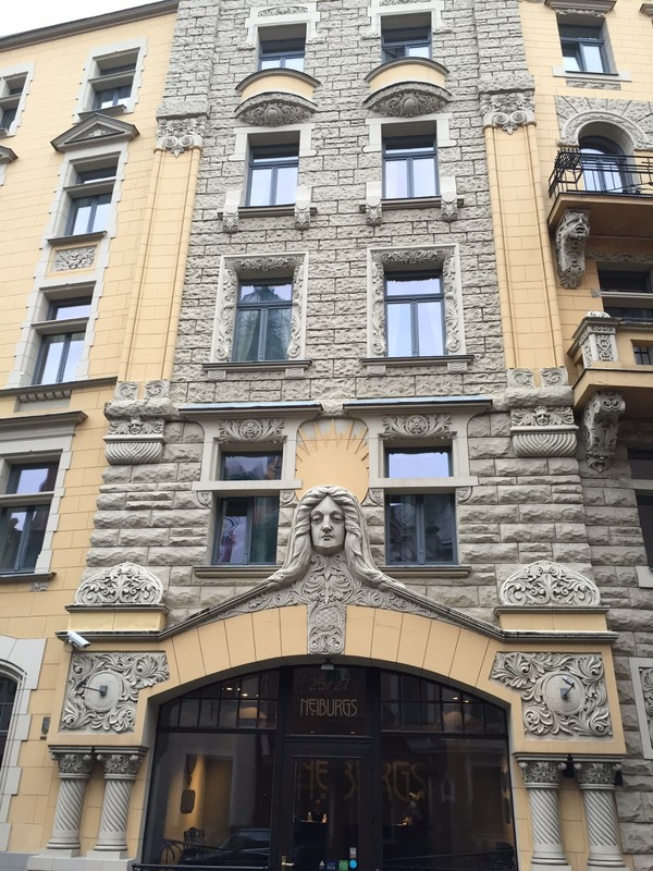 More Art Nouveau Architecture in Riga 