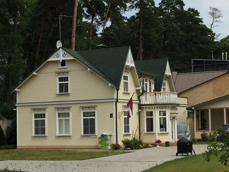 Fine Russian Wood home