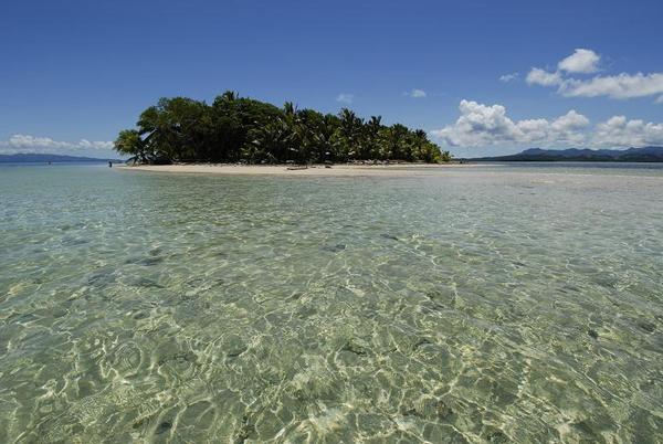 Leleuvia eiland, aan de oostkant van het hoofdeiland van Fiji. Je loopt in een kwartier rond en op het enige resort zijn we 2 weken als Dame en Heer verzorgd