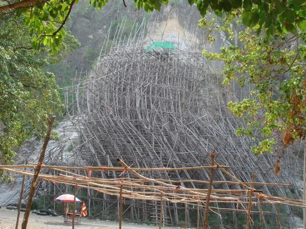 Bamboo scafolding