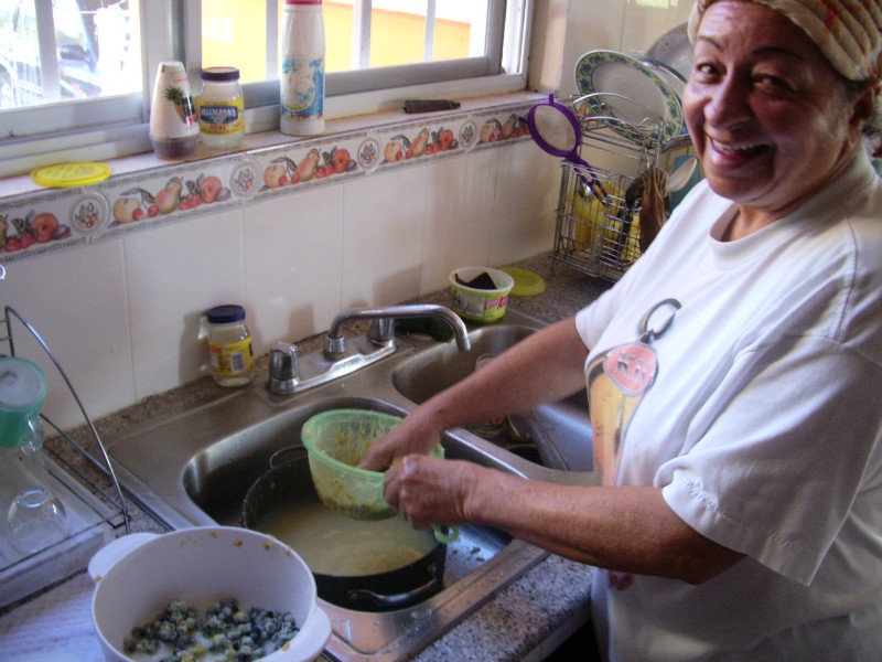 Luz Maria making Pesa Nance