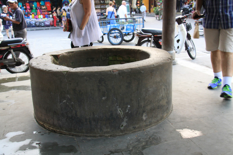 14 water well in middle of hoi an
