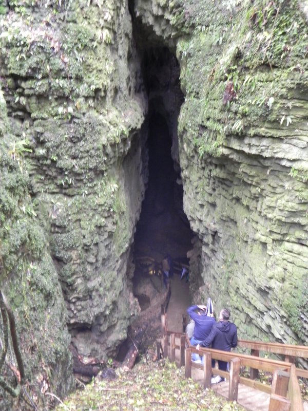 Einstieg in die Höhle