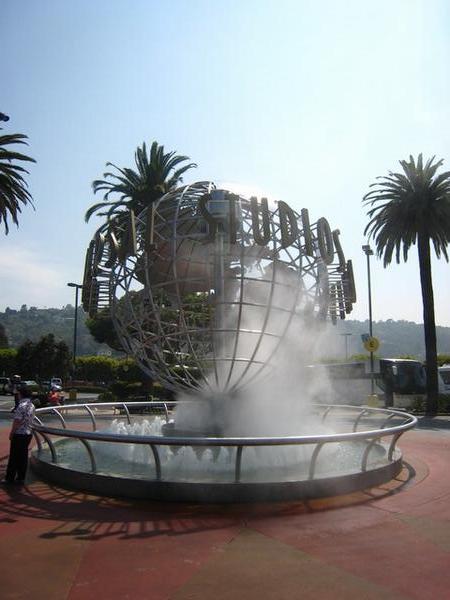 Universal Studios - rolloing ball ahhh