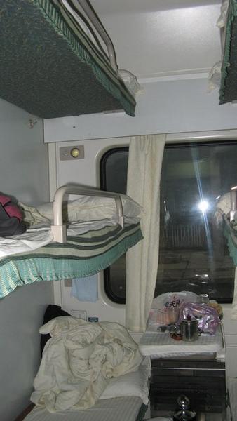 6 birth Train carriage - Hard Sleeper