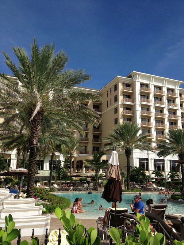 Rear view of the Sandpearl pool area