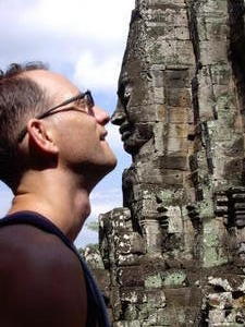 Angkor Thom (Bayon) - Nose 2 Nose 
