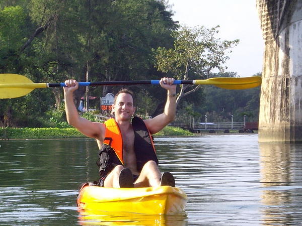 Kanchanaburi - Kayaking on the river Kwai
