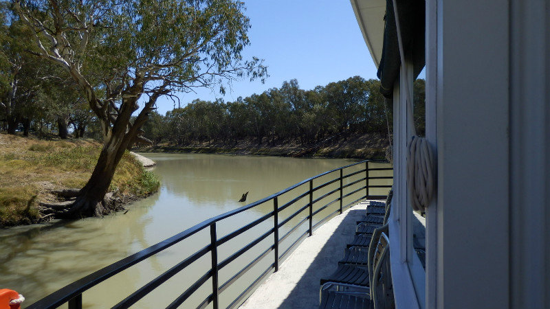 Cruising up the Darling on the PV Jandara.