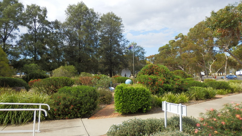 The second parabolic dish can be seen on the far side of the gardens with Joan chatting away to Greg while the photo was taken. 