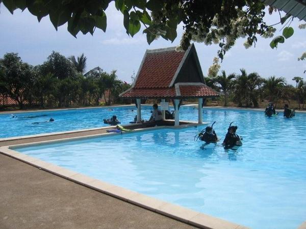 Pool for practice, examination and relaxation