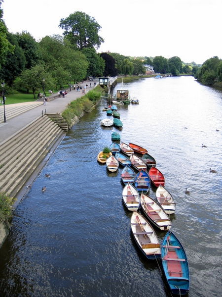 Boat's on the Thames at Richmond