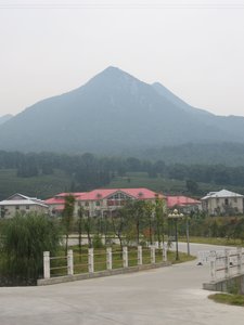 Lushan Mountain(s)