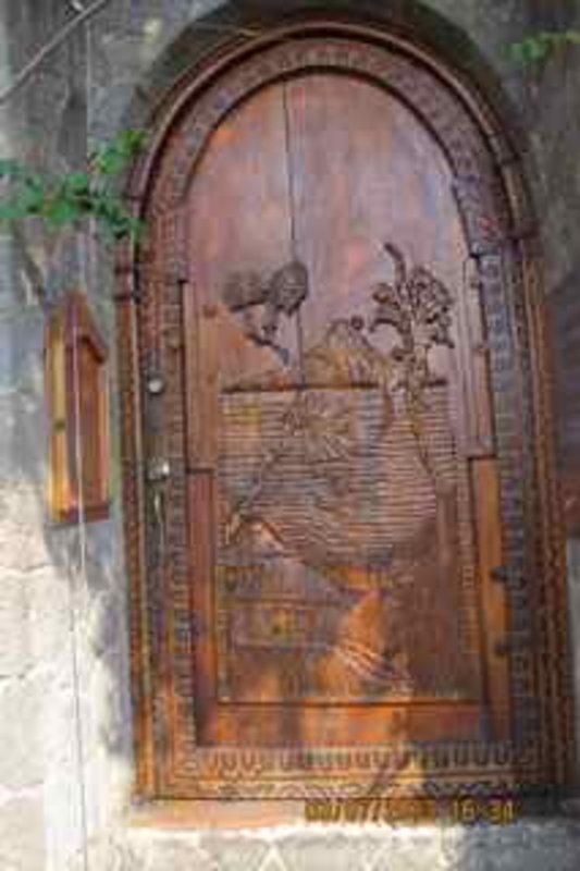 5.Front door, Posada Santiago