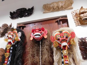 Day 3 - Ubud - Wooden masks