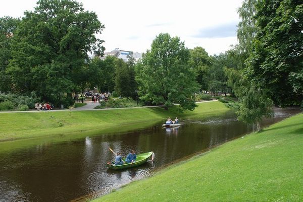 River and Park, Riga