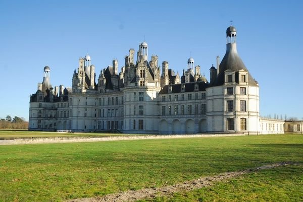 The huge Chateau de Chambord.