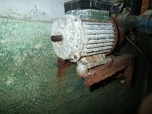 Old cistern pump and bladder tank... GRRRRR!