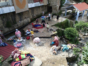 A better view of the laundry day activities.
