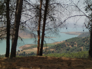 An absolutely beautiful lake between Ksar and Chefchaouen, on the high road.