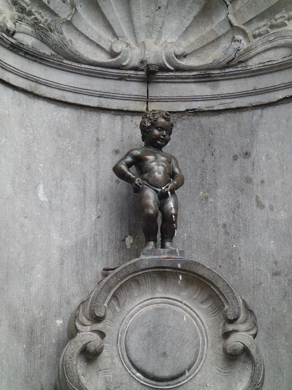 The famous statue of "Manneken Pis"