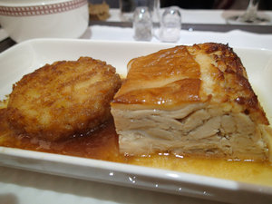 Roasted suckling pig with red wine and soya sauce with roesti potato (think really good hash brown).  I all honesty, this is one of the best pieces of pork I have EVER had anywhere!!!  Hands down, it was completely fabulous!!!