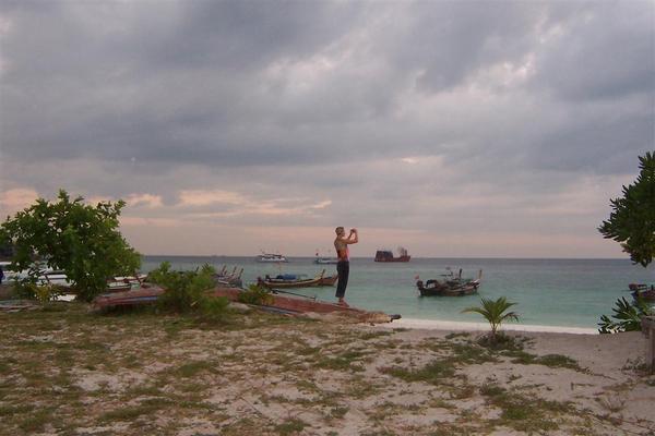lipe amie takes picture of the south beach