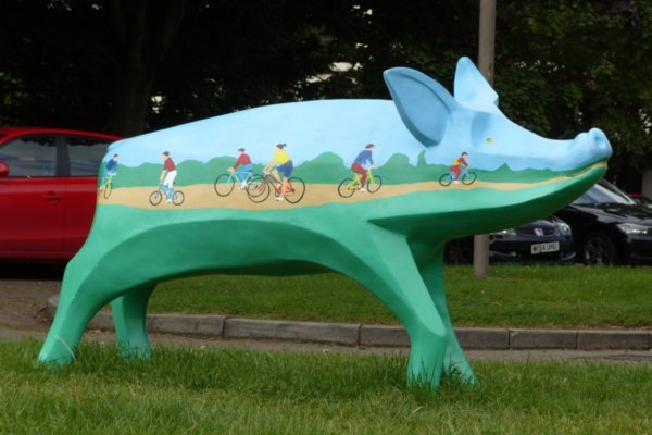 Random pig statue on the Bath cycle path