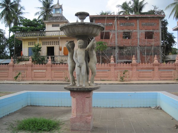 More interesting statues, this time in Battambang