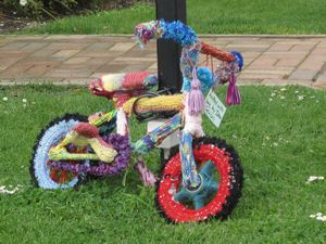 Knitted bicycle 2
