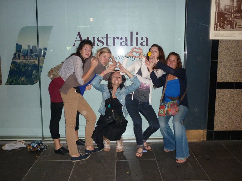 2012 12 01 Melbourne Last Night Amandine-13